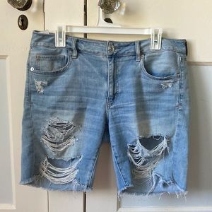 American Eagle Tomgirl Bermuda short